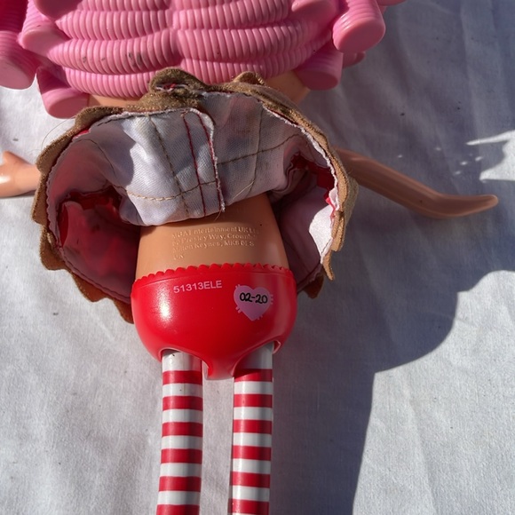Lalaloopsy Cherry Crisp Crust Doll - Picture 3 of 4